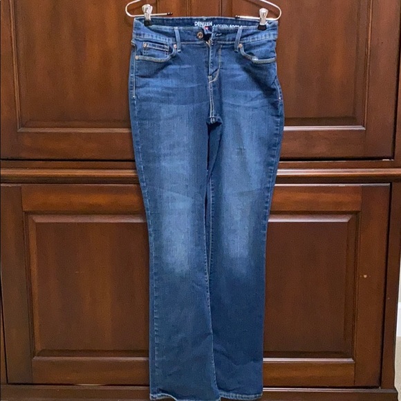 Levi’s - Picture 4 of 6